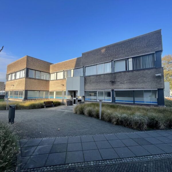 kantoorpand in Leeuwarden